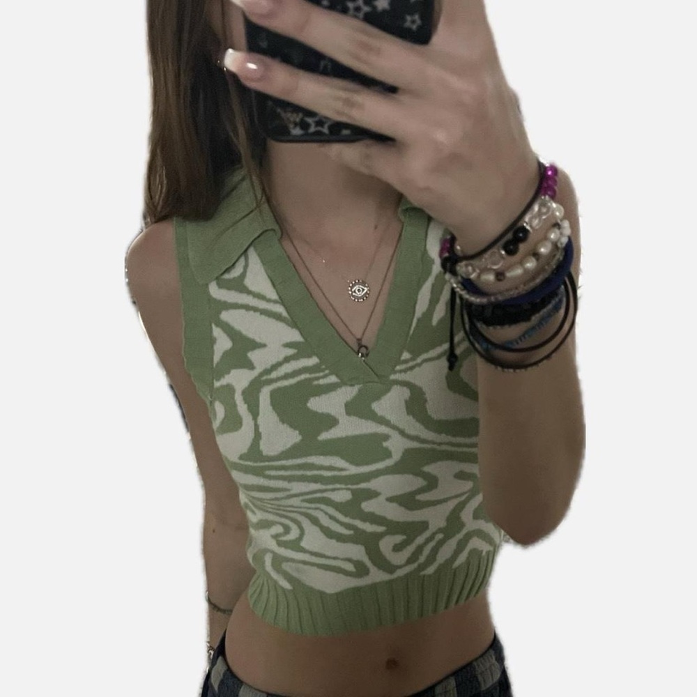 Tillys, green and white swirl top extra small